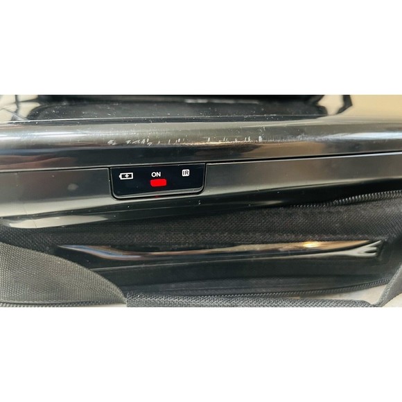 RCA Portable DVD Player DRC99392 Case Charger Straps Working Tested - Picture 3 of 16